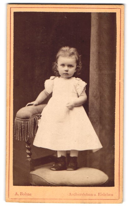 Photograph Albert Bohne, Aschersleben, Market 25, Little Girl in White Short