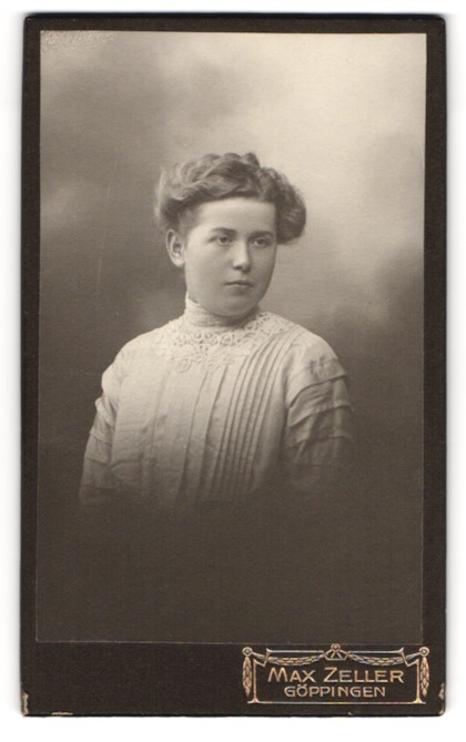 Photography Max Zeller, Göppingen, Grabenstr. 25, Young Lady In White Clothes