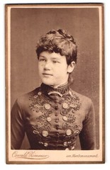 Photograph Oswald Zimmer, Dresden-A, Zeughausstrasse 3, portrait young lady in