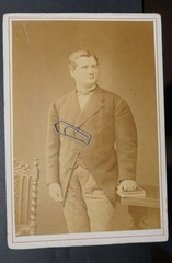 Photo CDV KAB portrait businessman Berlin Friedrichstraße name book suit crown