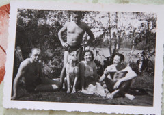 Photo 1948 camp at Devil’s Lake woman bra dog dog man swimming trunks vintage I10