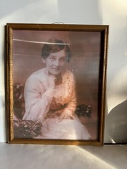 Haunted Portrait Lenticular Picture Victorian Widow Lady Vampire – Halloween