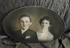 2 Antique Large Oval Photos Of Baby & Parents (19×14) Bow In Photos