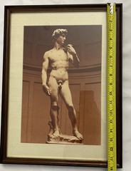Photo of David sculpture by Michelangelo Framed Matted w/Glass EUC 18×13.5