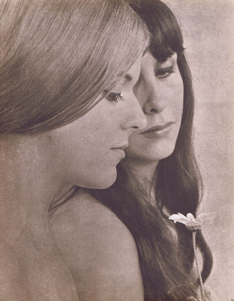 Hendrickson Original Photo Sepia TWO BEAUTIES LOOKING AT A FLOWER 11×14″ R330