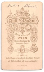 Photograph Joh. E. Hahn, Vienna, Mariahilferstraße 105, portrait of an elegant H