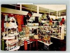 40028128 – 4690 Herne Gift Boutique of the Parfumerie Reader Interior Shot
