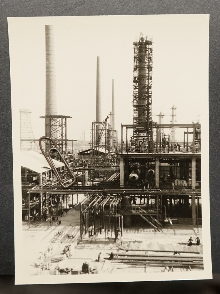 Photo View Plant Factory Germany Industrial Metal Construction Silo Tower Craft Picture