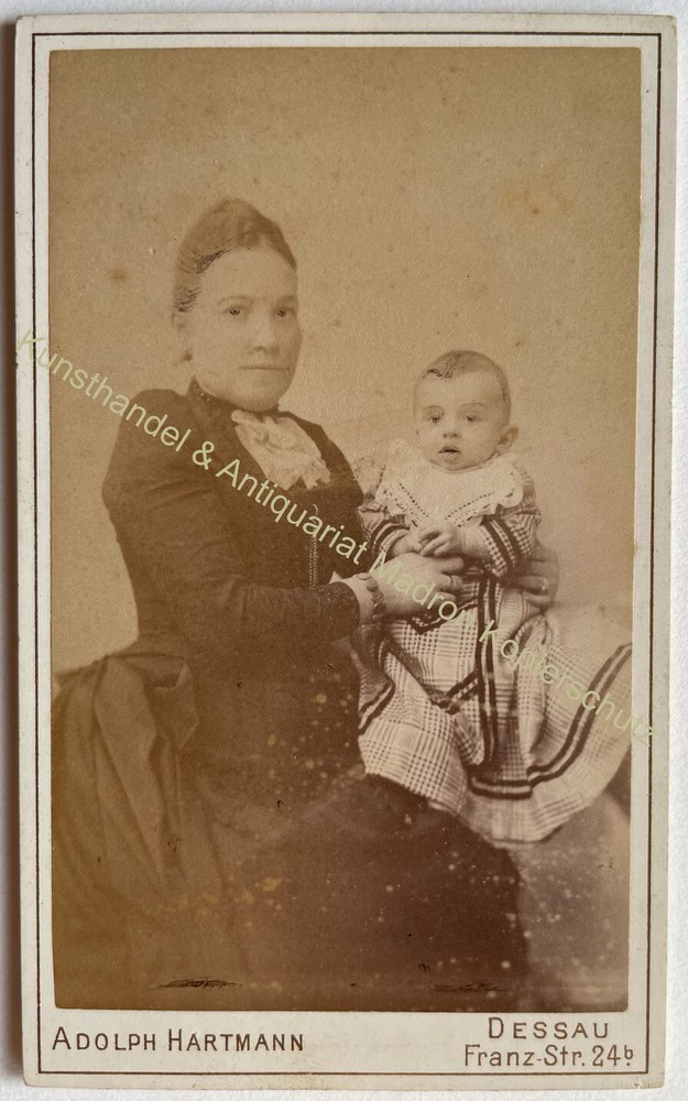 orig. CDV photo photograph around 1890 Hartmann Dessau fashion mother child