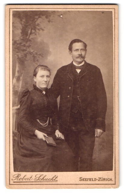 Photograph Robert Schucht, Zurich-Seefeld, Kreuzstrasse 40, portrait young PAA