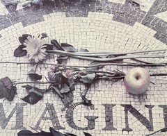 Framed Rare 1991 John Lennon «Imagine» Strawberry Fields Memorial Poster