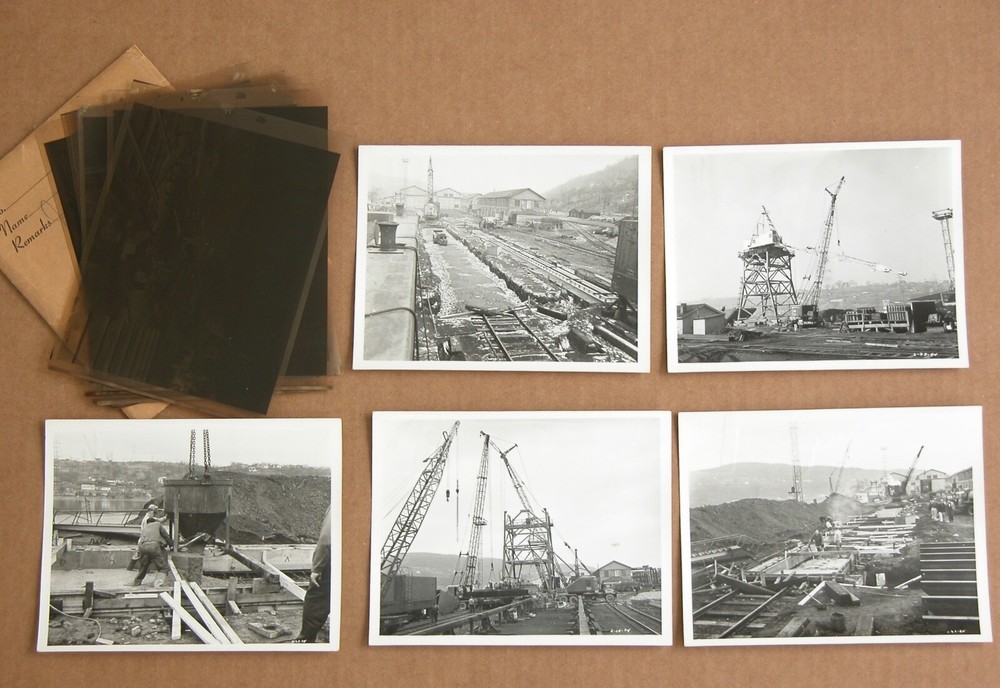 50s Working Gantry Crane & Railroad Cars Construction Crew Photographs Negatives