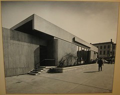 Vintage EZRA STOLLER SCHOOL MODERNIST Bank Architecture PHOTOGRAPH – Manny Hanny