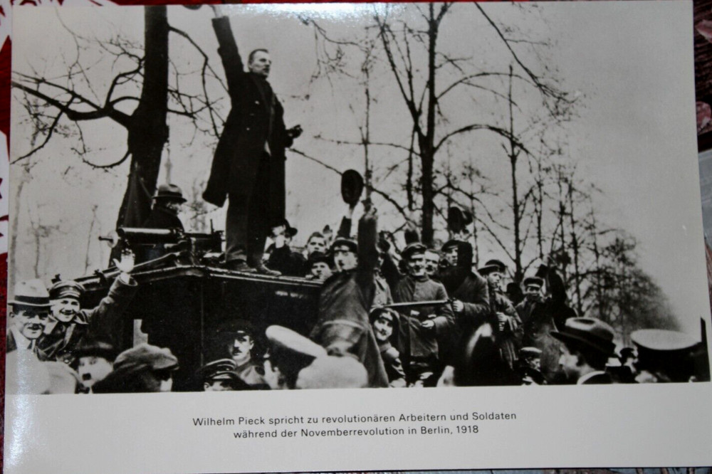 Foto Wilhelm Pieck 1918 Berlin Novemberrevolution 1974 DDR NVA 15x21cm X1