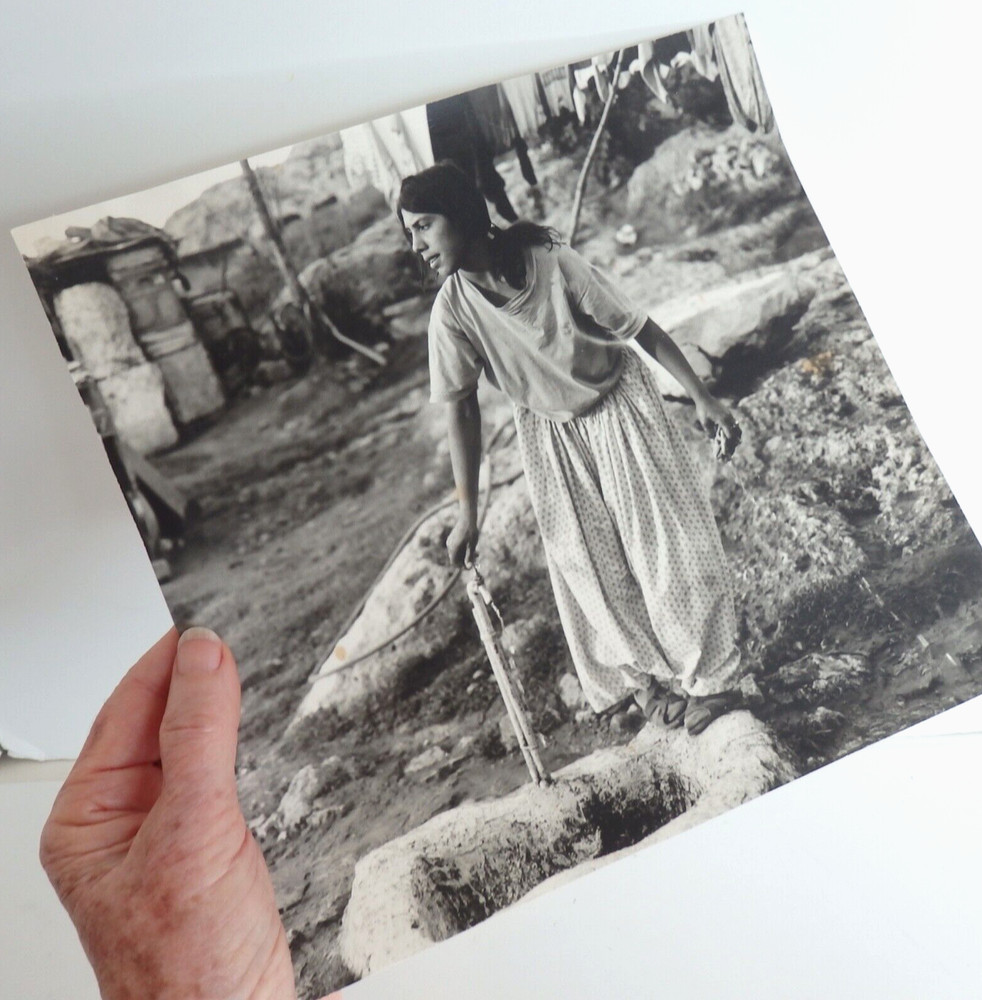 VTG 1994 9″ Black & White Photo Greek Muslim Roma Gypsy Woman Documentary