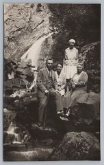 Tourists in Ravenna Gorge 1929 – Old Photo 1920s