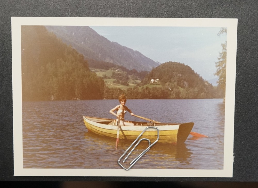 Photo Portrait Young Woman Bikini Rowing Boat Swimwear Travel Picture 1965 Vintage Alps