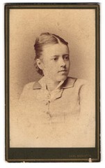 Photograph Carl Ofen, Darmstadt Marienplatz 5, Willy Göring 1823