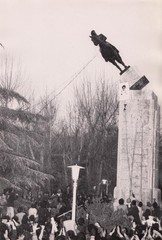 Iran, 1979 Revolution – 100 large vintage photos – birth of the Islamic Republic