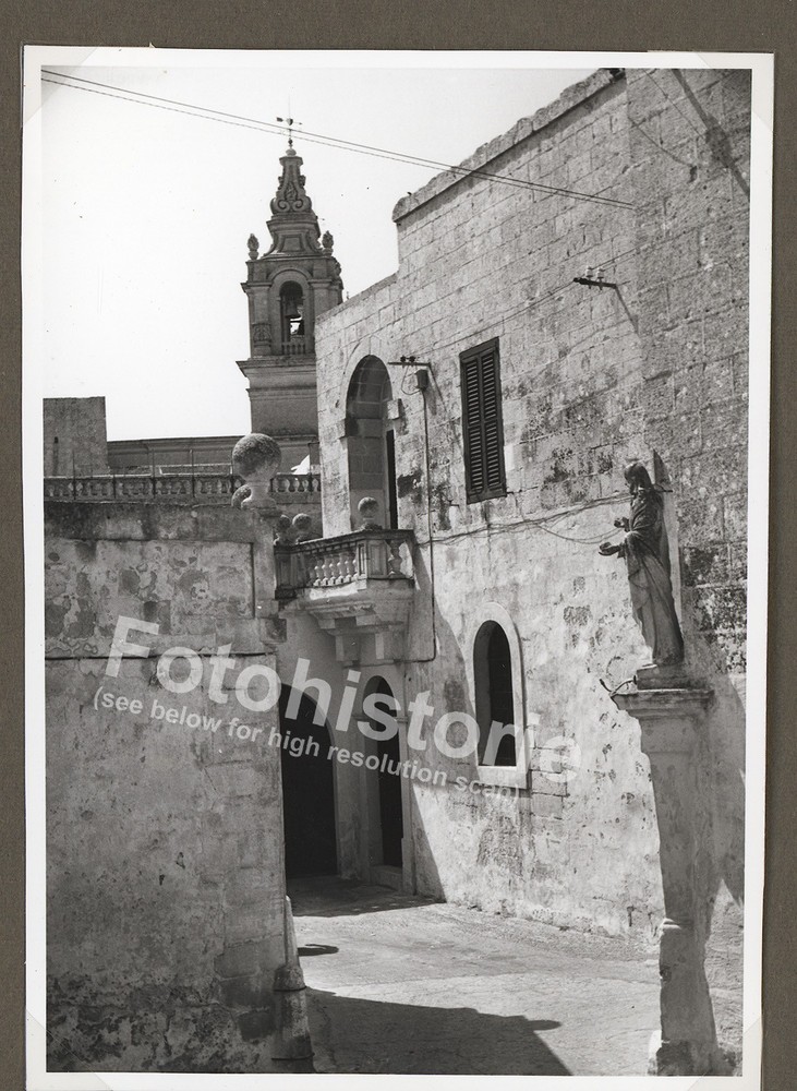 Photo Malta – Mdina Church Statue Tower Architecture 1960s