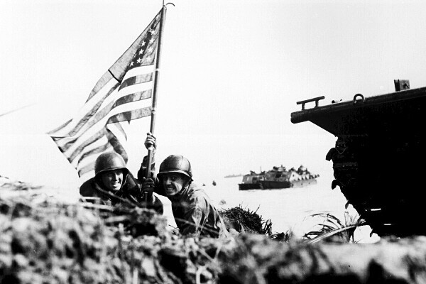 New World War II Photo: U.S. Officers Plant 1st American flag on Guam – 6 Sizes!