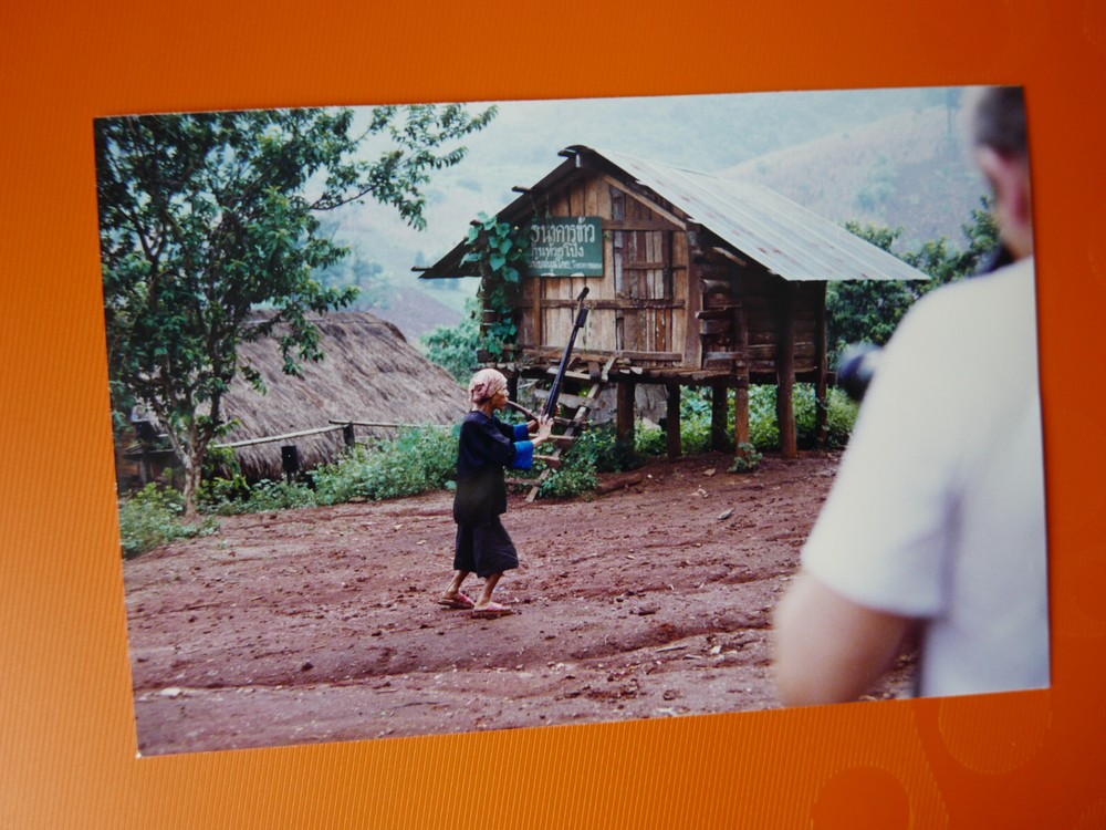 «SOUTHEAST ASIA»: PHOTO, PHOTOGRAPH, ETHNICITIES, CULTURE, MUSICIANS, VILLAGE, BEGGARS, PARTY!