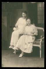 Löbau in Saxony 1918-Pretty Women in Portrait-1910s-Photo Postcard 9x14cm