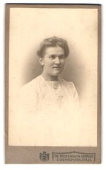 Photograph Gg. Heinemann, Eisenach, Karlstr. 26, young lady in pretty dress