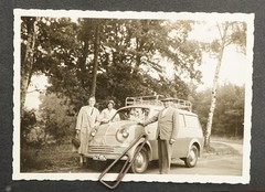 Photo View Lloyd LT Car Bra License Plate Number Plate Transporter Man Woman