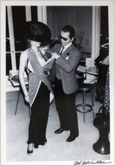 Karl Lagerfeld photograph – Guy Marineau (*1947) – Karl in studio