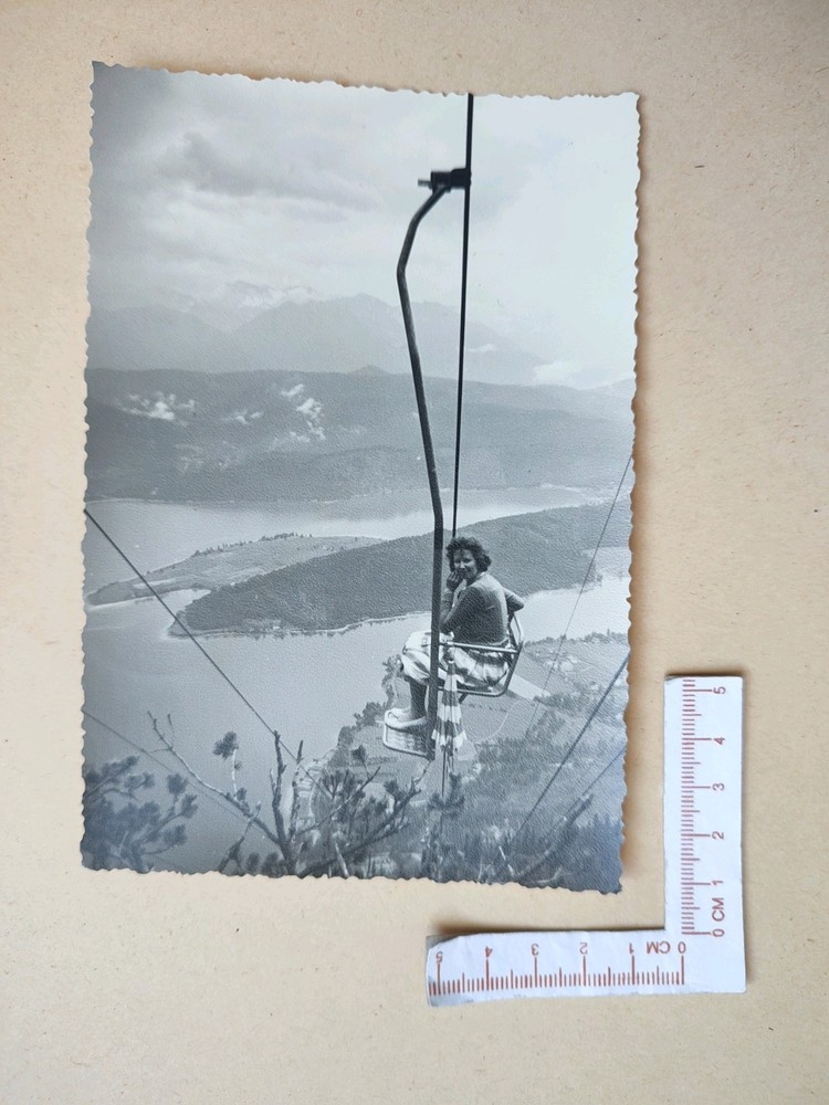 🟠🟠 Vintage Photograph Photo 1950s Cable Car Woman Height