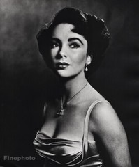1948 Vintage Elizabeth Taylor By PHILIPPE HALSMAN Movie Actress Photo Art 16×20