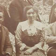 Photo Antique, Vintage, Group of Men with Woman, Family Reunion in Garden