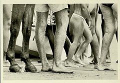 Elliott Erwitt (1928-2023) Art Photo Print Card 4×6” Brazil 1990 Feet Fotofolio