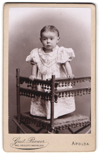 Photograph Gustav Bauer, Apolda, little girl standing in dress on a chair