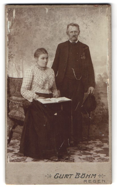 Photograph Curt Böhm, rain in the Bavarian Forest, portrait middle-class couple with