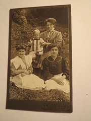 Erkelenz – 1911 – The One Year Old Alfons Kraft with His Staff – 3 Women / CDV
