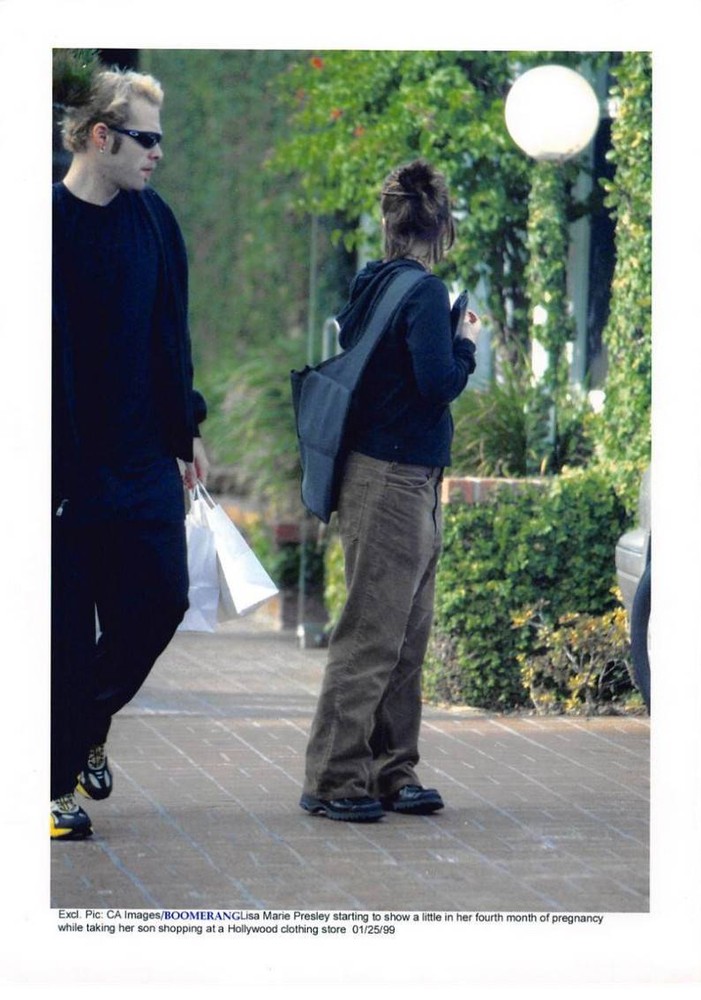 Press Photo MLE10467 Approximately 30×20 Cm 1999 Lisa Marie Presley Pregnant Sho