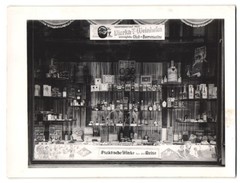 4 photographs Berlin-Schöneberg, Mansteinstraße 5, drugstore & photo plot Alb
