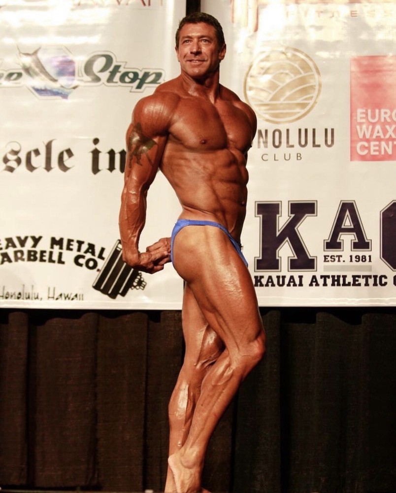 [A861] Handsome Male Cute Model Showing Off Body And Muscles Body Builder