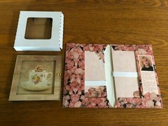 ANNE GEDDES BABY IN A TEACUP PICTURE FRAME 5×5″ & CHEESECAKE STATIONERY ~ 1995 ~
