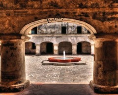 16X20 ART PHOTO, WATER FOUNTAIN, IN ANTIGUA GUATEMALA, Guatemalan