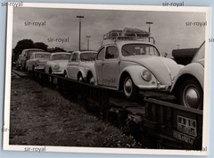 Car Train 1961 with VW Beetle Car – Automotive 1960s Railway Volkswagen – Photo 9x6cm