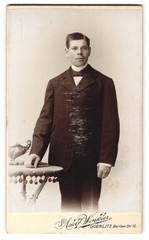 Photograph Adolf Winkler, Görlitz, Berliner Strasse 12, dark-haired young M