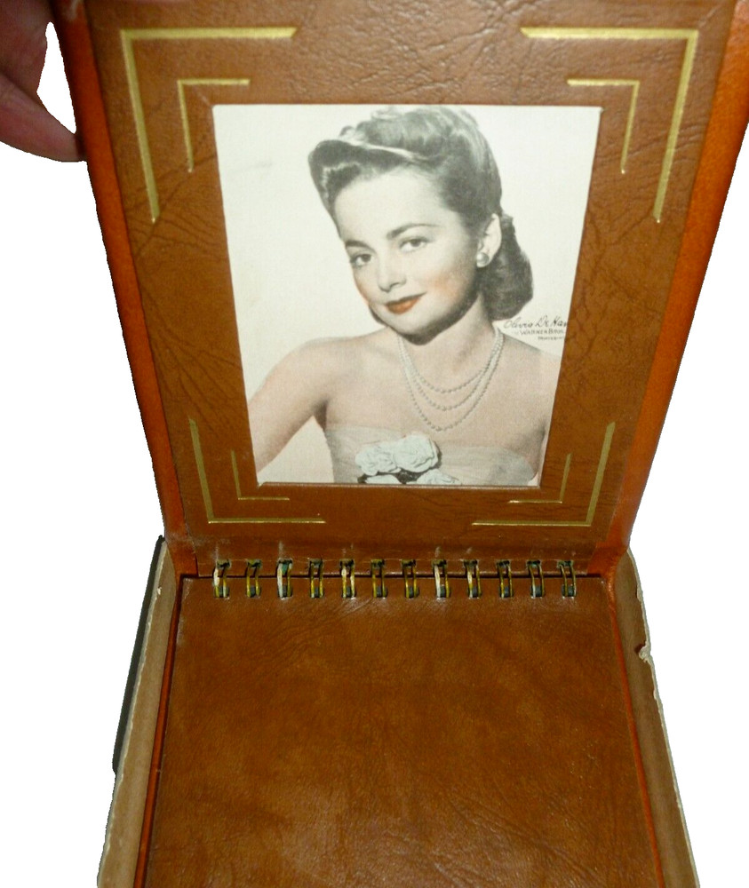 Vintage Photo Album Snaps 24K Gold Genuine Leather Famous Series 6×5″ Scrapbook