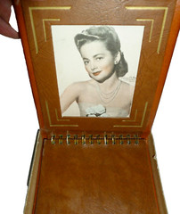 Vintage Photo Album Snaps 24K Gold Genuine Leather Famous Series 6×5″ Scrapbook