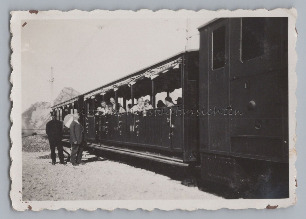 Switzerland Interlaken Schynige Platte 1929 – Train Station Conductor – Photo 1920s