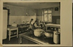 Photo kitchen country home youth hostel cook pots work 1952 K4