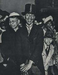 WEEGEE (ARTHUR FELLIG) – Easter Sunday, Harlem, 1940 – Photo Litho