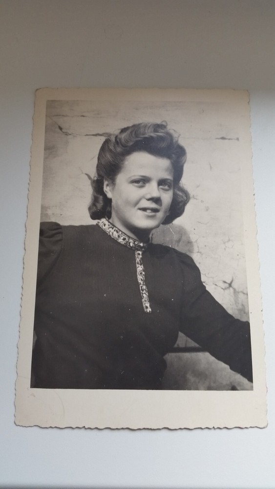 Photo 5R238 Pretty Girl 1940s approx 11x15cm